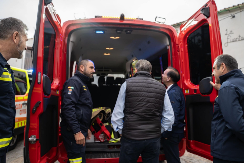 La Policía Local y Bomberos incorporarán cinco vehículos híbridos