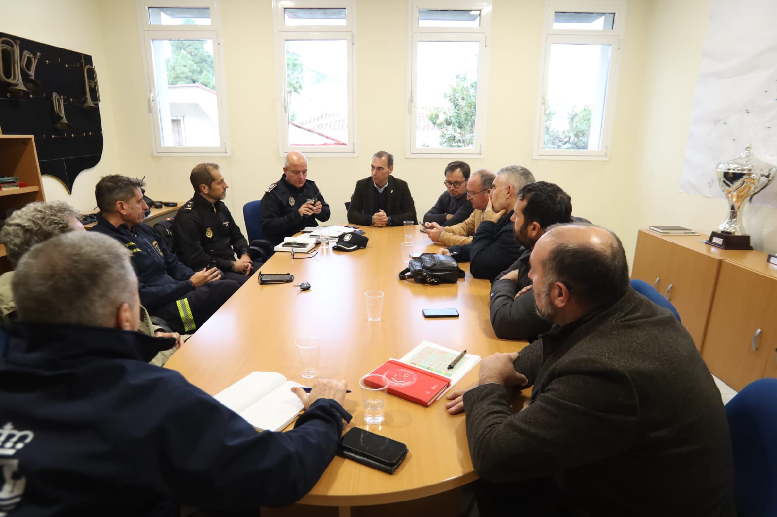 El alcalde se reúne con el comité asesor para seguir la Dana