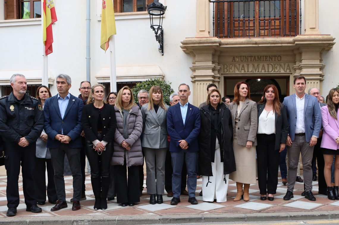 Manifiesto del Ayuntamiento de Benalmádena por el asesinato de Lina