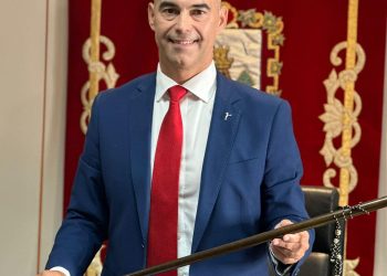 El alcalde de Benalmádena se recupera de su intervención quirúrgica