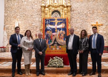 La Cofradía de la Redención presenta el cartel anunciador de la Semana Santa de Benalmádena