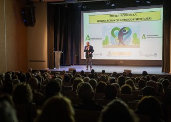 Presentada la Unidad Activa de Ejercicio Físico a los mayores del municipio en la Casa de la Cultura