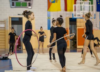 Más de 400 gimnastas participarán en el  II Torneo Internacional de gimnasia rítmica «Benalrítmica»