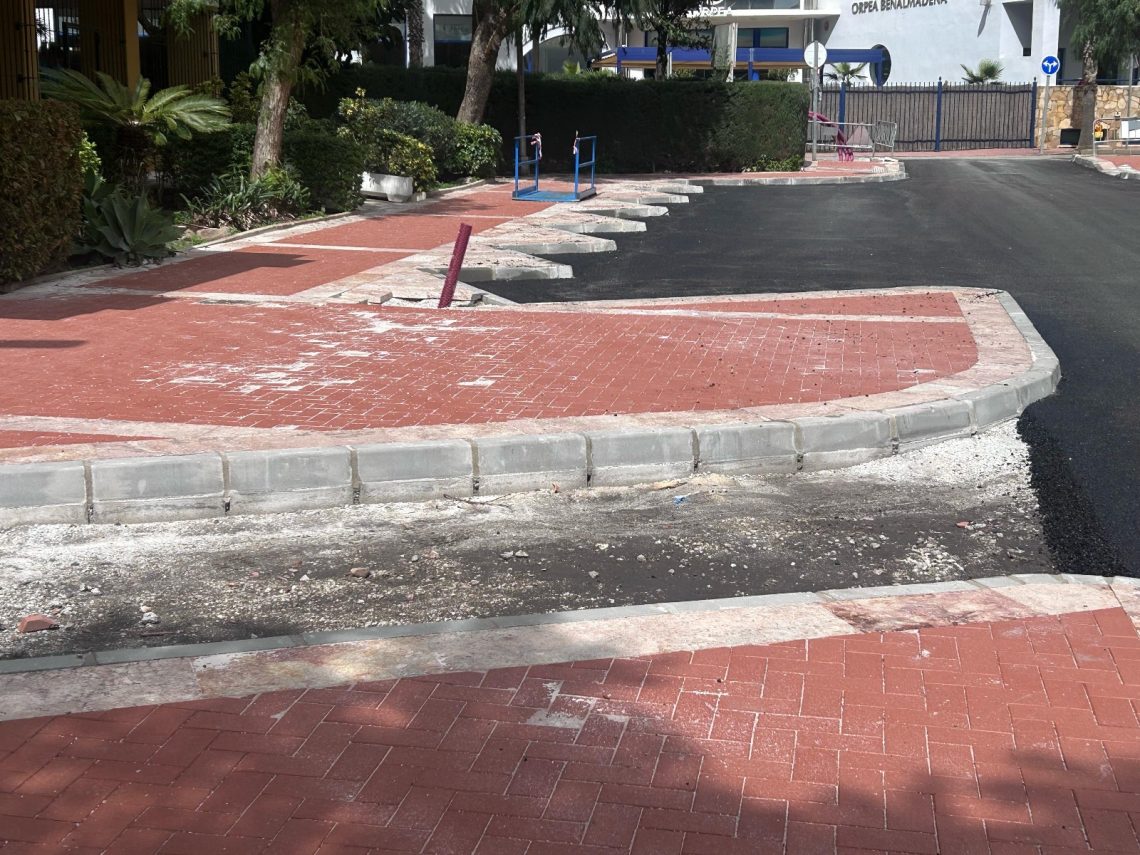 Culminan los trabajos solería y aglomerado en varias calles de la Avenida Gamonal