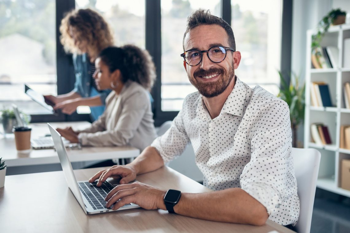 Málaga lidera un estudio que busca generar felicidad laboral