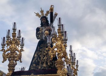 El Nazareno da sentido al Jueves Santo en Benalmádena