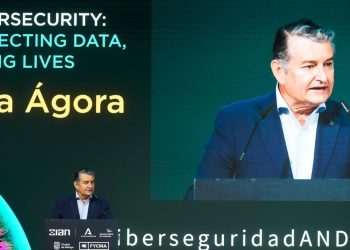Sanz anuncia que la Junta impulsará una unidad específica de ciberseguridad dentro de la Policía andaluza