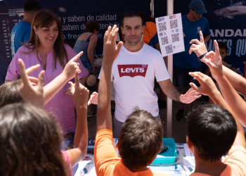 Benalmádena se suma a la campaña de sensibilización pesquera de la Junta de Andalucía ‘Mares que saben’