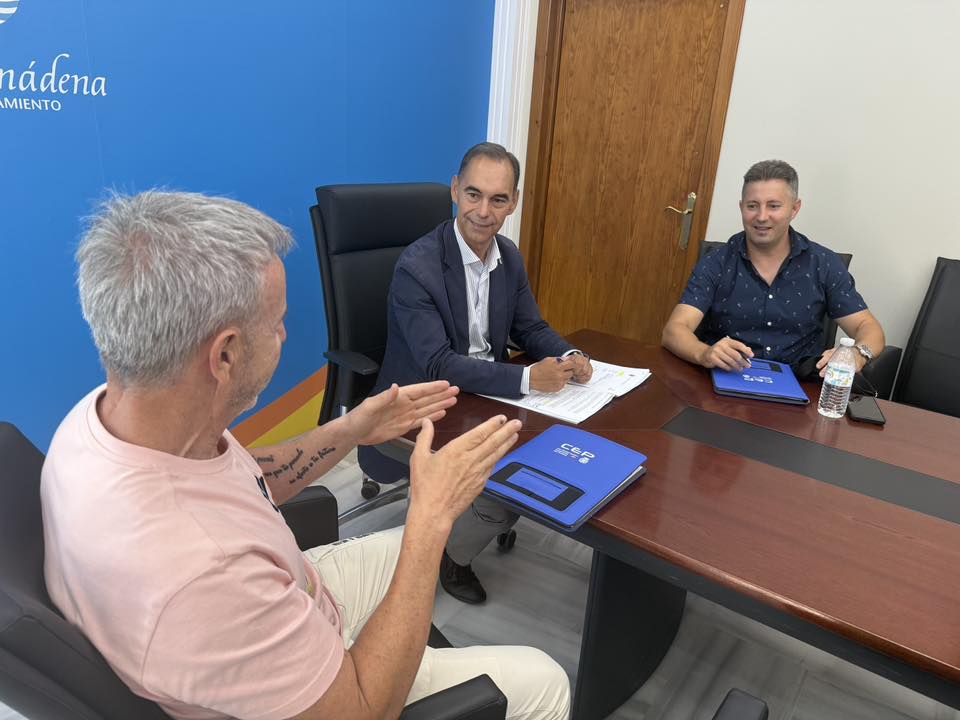 El alcalde de Benalmádena exige la nueva comisaría en una reunión con la Confederación Española de Policía