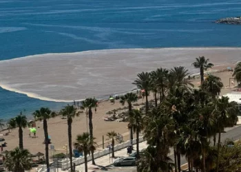 Acosol sustituirá 80m de la red de tubería que estalló en Benalmádena a su paso por el hotel los Patos