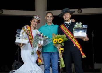 Benalmádena elige a la Reina y al Caballero de las fiestas en honor a la Virgen de la Cruz 2025