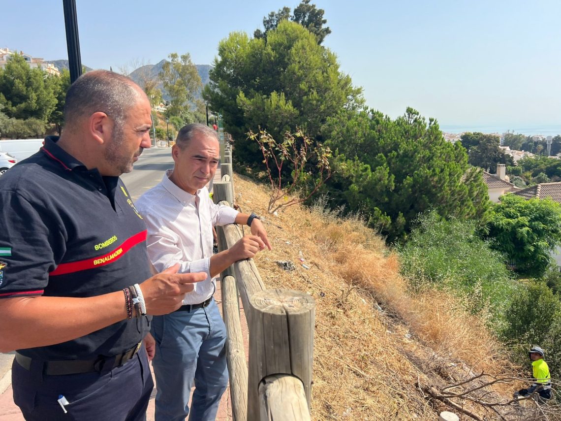 El Ayuntamiento de Benalmádena amplía las actuaciones próximas a viviendas para prevenir incendios forestales