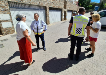 Benalmádena y Emabesa trabajan a contrarreloj para reparar la tubería de saneamiento que se vio afectada por el incendio