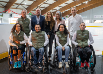 Benalmádena se vuelca con Leonor en la inauguración solidaria de la Pista de Hielo 2025
