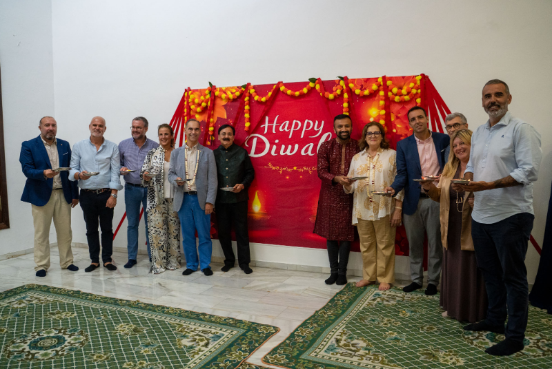 Visita al Diwali en el Templo Hindú de Benalmádena para celebrar el ‘Festival de las Luces’