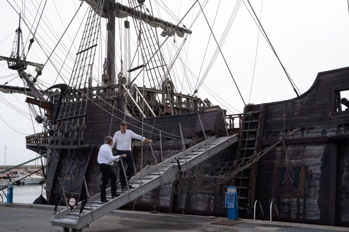 El Galeón Andalucía inaugura su estancia en el Puerto Deportivo de Benalmádena