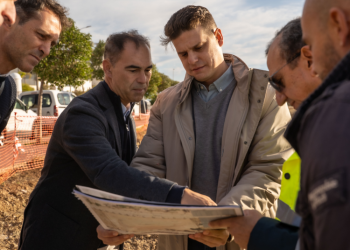 Benalmádena inicia la construcción de una pista polideportiva en Santangelo Norte con una inversión superior a los 80.000 euros