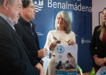 El Ayuntamiento lanza una campaña para promover la convivencia y la tenencia responsable de las mascotas en Benalmádena