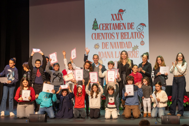 Diecisiete estudiantes de Primaria y Secundaria de Benalmádena, premiados en el XXIX Certamen de Cuentos y Relatos de Navidad Joana Latorre