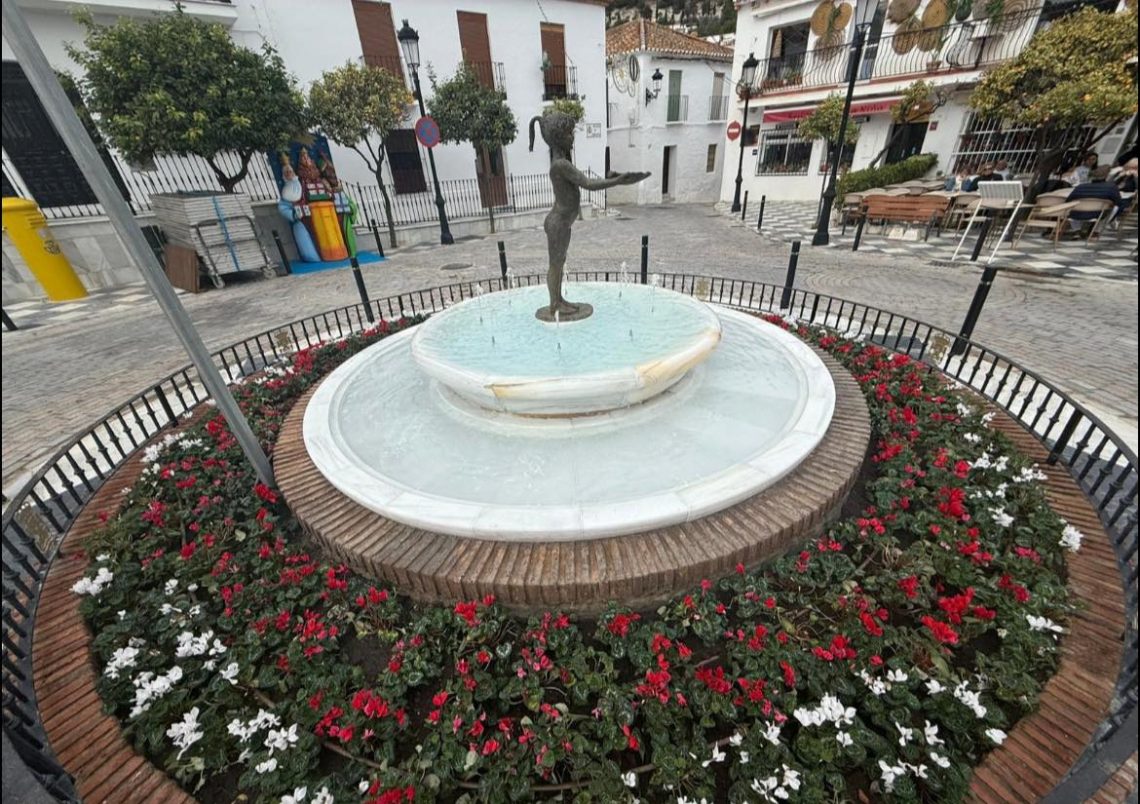Benalmádena culmina la restauración de La Niña y la mejora integral de la plaza de España