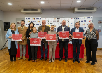 ACEB y ACCAB entregan los premios de la campaña de Navidad