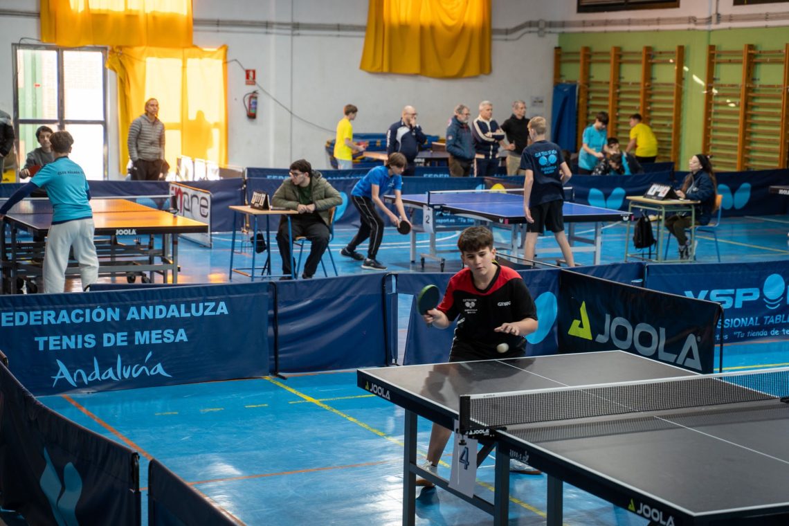El tenis de mesa provincial se cita en Benalmádena