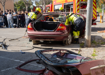La Policía Local de Benalmádena refuerza la concienciación de los jóvenes sobre los riesgos del alcohol al volante