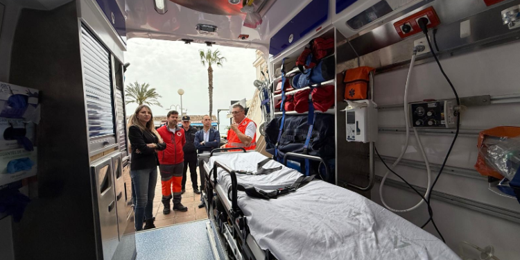Cruz Roja cuenta en Benalmádena con un Equipo de Respuesta Básica en Emergencias, compuesto por unos 15 voluntarios